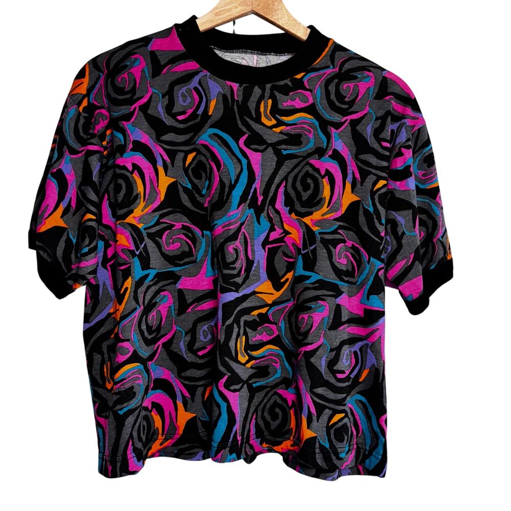 Workout Abstract Graphic Tee – Made in USA – Retro 90s Colorful Swirl Top